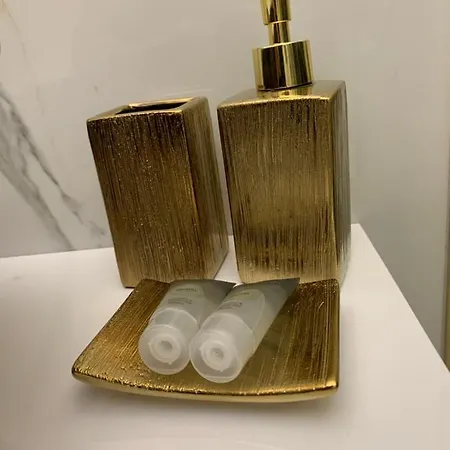 Apartmán Hanza Tower 1412 *