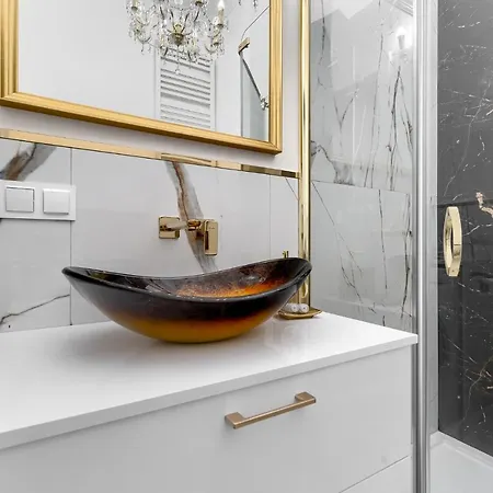 Apartmán Hanza Tower 1412 *