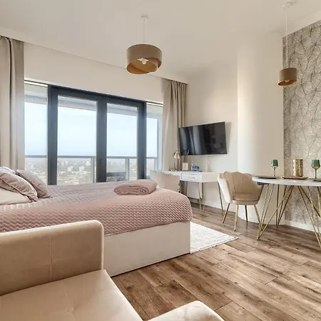 Apartmán Hanza Tower 1412 *