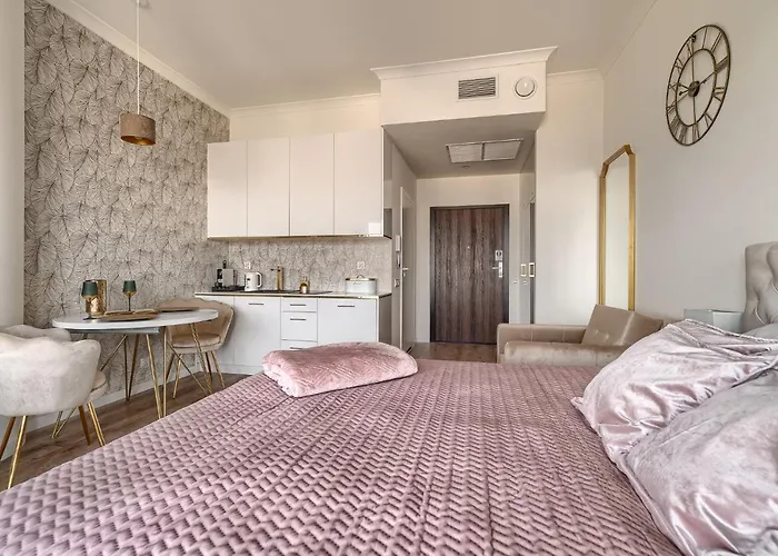 アパート Hanza Tower 1412 *