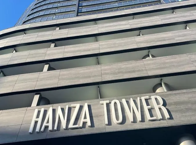Hanza Tower 1412 シュチェチン